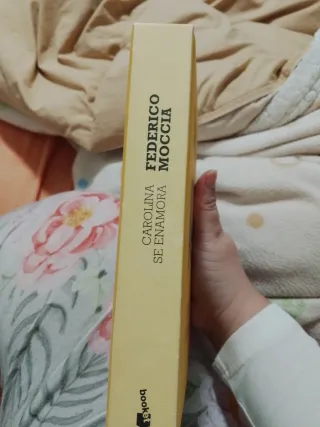 Carolina se enamora (Navidad 2012) (Spanish Edi...