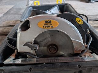 Sierra Circular MGS 1500W con Maletín