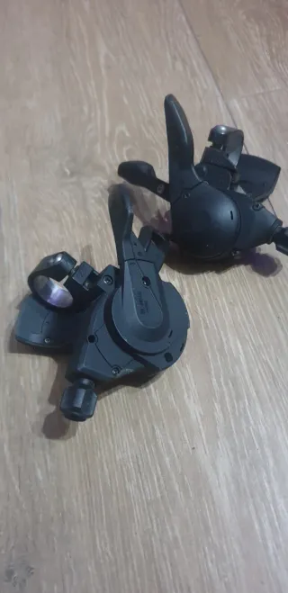 Pulsadores Shimano Deore 3x10v