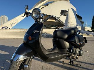 Aprilia Mojito Custom 125