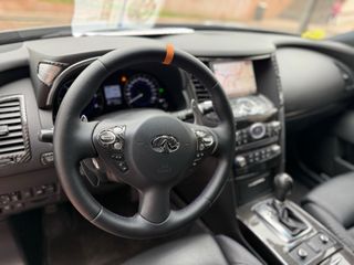 Infiniti QX70 2015