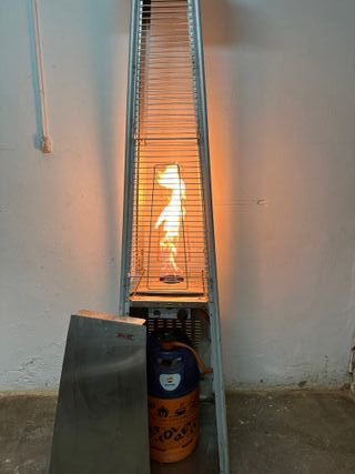 Calefactor de gas piramidal