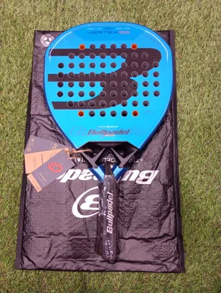 Bullpadel Vertex 05 Geo 2026