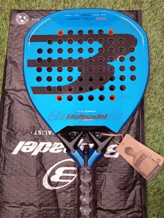 Bullpadel Vertex 05 Geo 2026