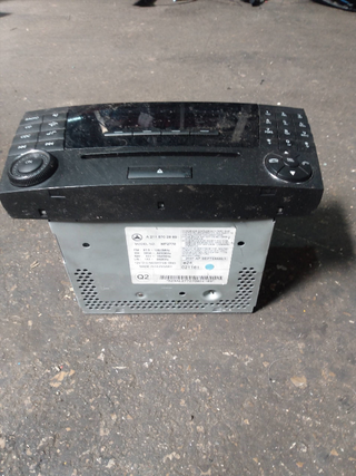 SISTEMA AUDIO / RADIO CD MERCEDES CLASE E (W2