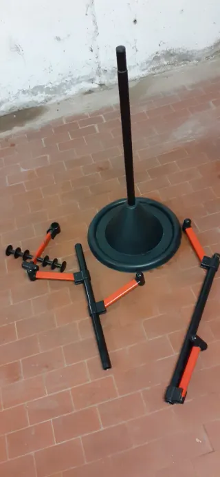 Appendiabiti Metallo e Plastica Nero/Rosso