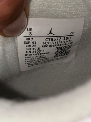 Jordan 4 Blancas Grises