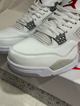 Jordan 4 Blancas Grises