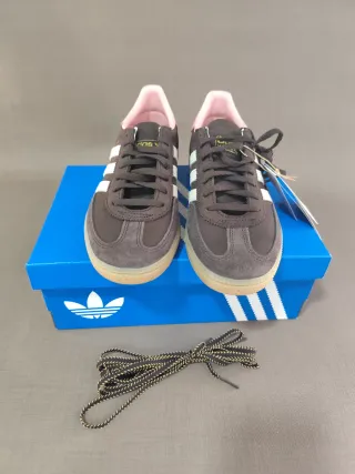 Zapatillas Adidas Spezial Marrones y Rosas