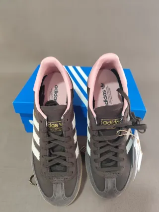 Zapatillas Adidas Spezial Marrones y Rosas