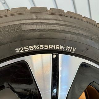 Juego Llantas Originales Mercedes 19” + Neumáticos