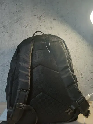 Mochila The North Face Negra y Gris