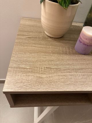Mesa JYSK madera y metal