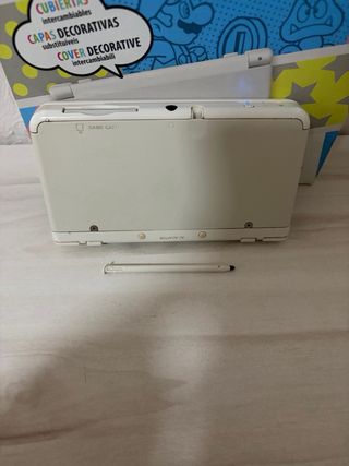 Nintendo 3DS Blanca + Mario Kart 7