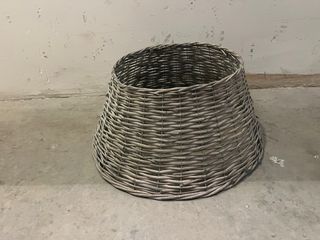 Base para árbol de Navidad de mimbre