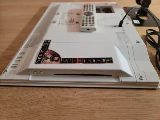 Nevir NVR-7502-22HDD-B TV 22 DVD/Mando/Pared