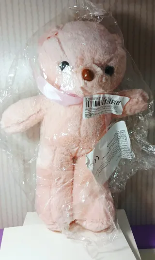 Osito de peluche rosa suave