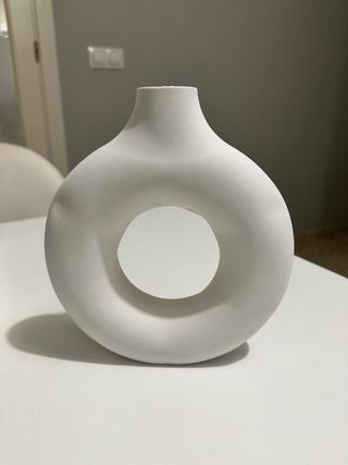 Vaso di cemento bianco artigianale