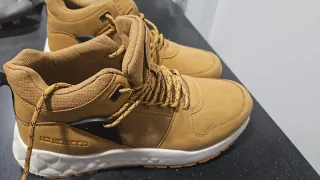 Botas niño marrón y blanco