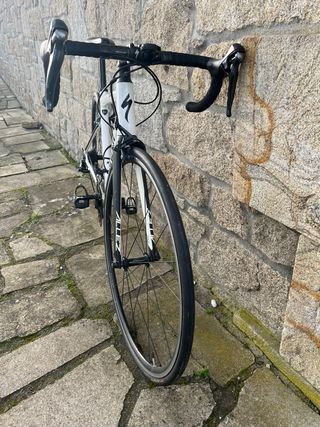 Bicicleta Carretera Specialized Blanca