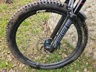 Bicicleta Enduro Radon Carbono 29'