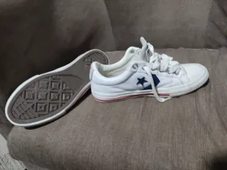 Zapatillas Converse Blancas y Rojas