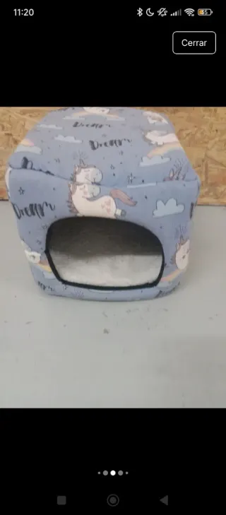 Casita para perro o gato con unicornios