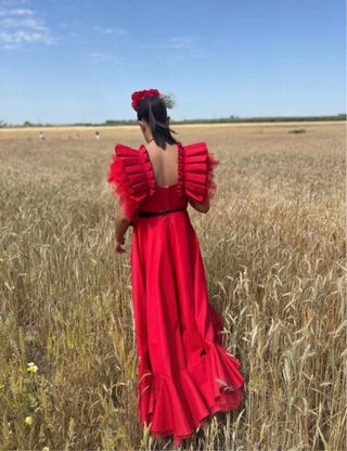 Bata flamenca roja con volantes