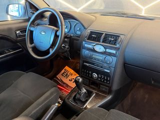 Ford Mondeo 2004 ¡ECONÓMICO!