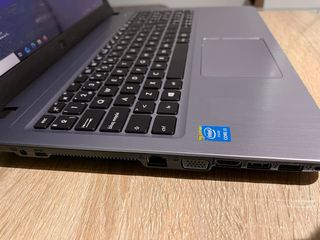 Portátil Asus Gris y Negro