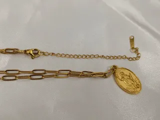 Collar de acero con medalla oro bañado 18K