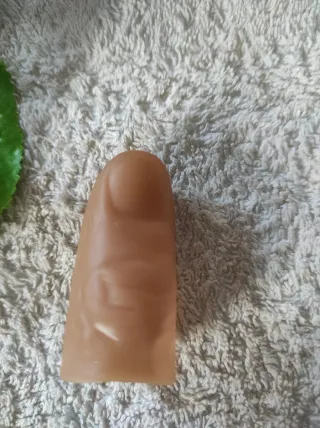 Trucos de magia: Rosa y Dedo con luz son dos