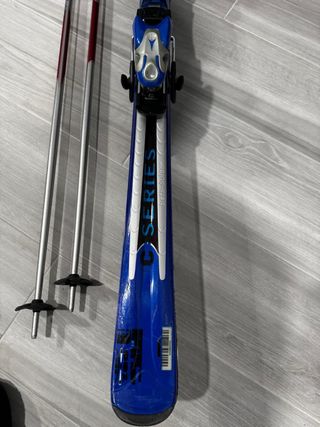 Esquís y Bastones Atomic apenas sin usar