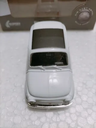 Fiat 500 Welly no Bburago 1/60