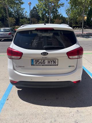 KIA Carens 2015