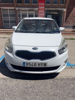 KIA Carens 2015
