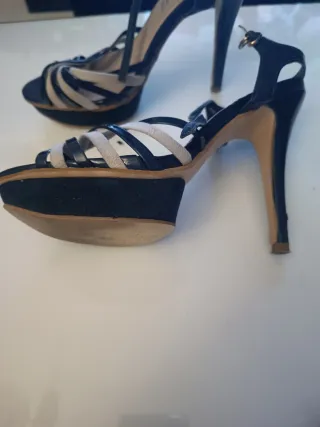 Sandalias charol azul/blanco n°39