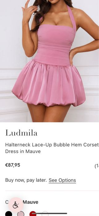 Vestido rosa halter con falda abullonada