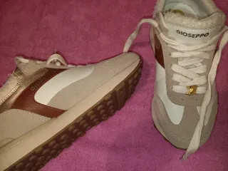 Zapatillas Gioseppo Beige y Marrón