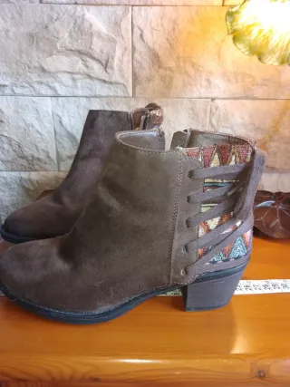 Primavera talla 37 Botines antelina