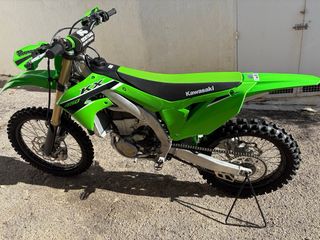 Kawasaki KX 450 2023 Moto Cross solo 6h de huso