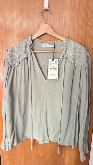 Blusa Zara verde talla M