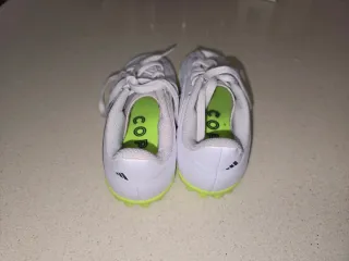 Zapatillas Adidas Copa, Blancas y Neón