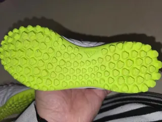 Zapatillas Adidas Copa, Blancas y Neón