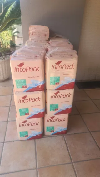 Pañales  talla L ,empapadores y compresas de dia