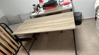 Escritorio y silla de oficina