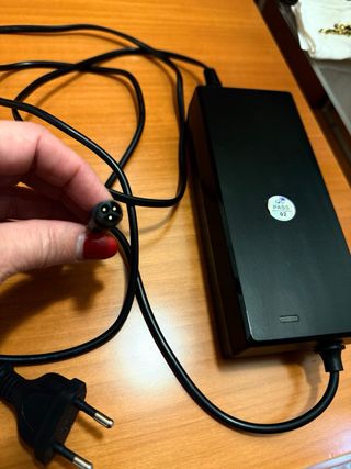 Cargador Patinete Eléctrico Negro kukirin g2 maste