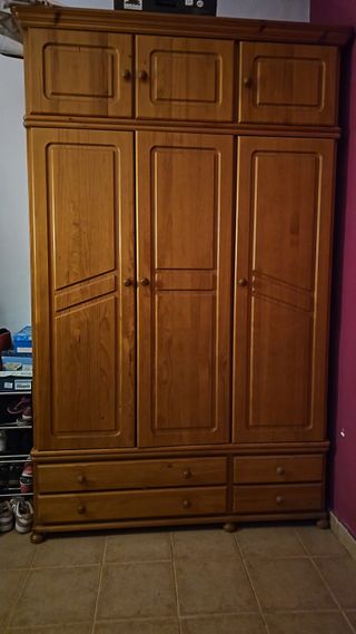 Armario provenzal madera maciza