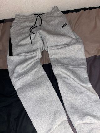 Sudadera Nike Tech Gris