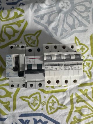 Simon C25 y C20 Magnetotérmico Diferencial